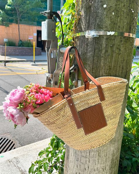 Round straw bag