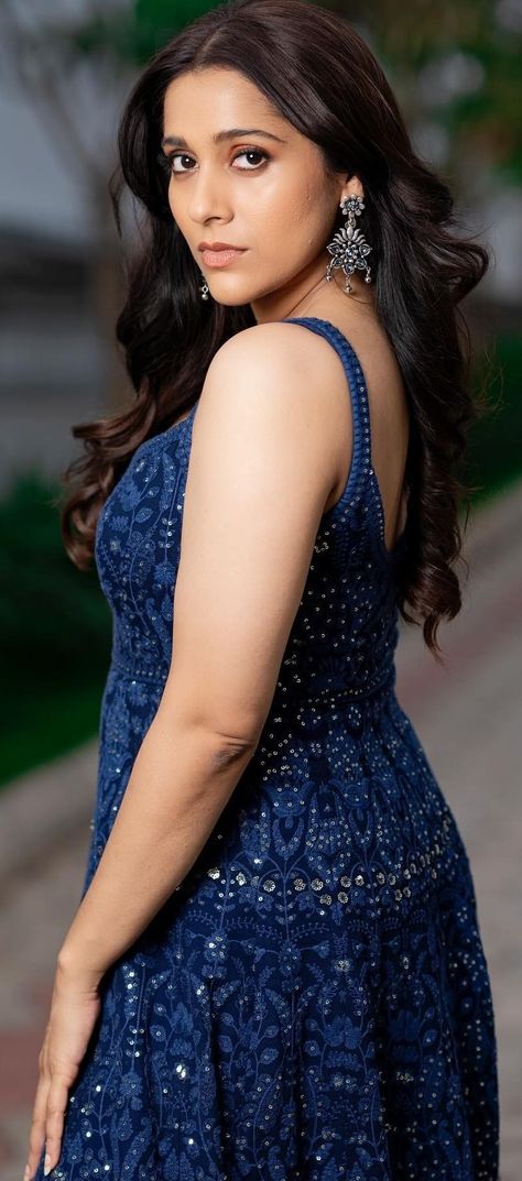 Reshmi Gautam, Rashmi Goutham, Rashmi Gautam, Long Top Dress, Mexican Women, Actor Picture, Face Images, Actress Pics, Katrina Kaif