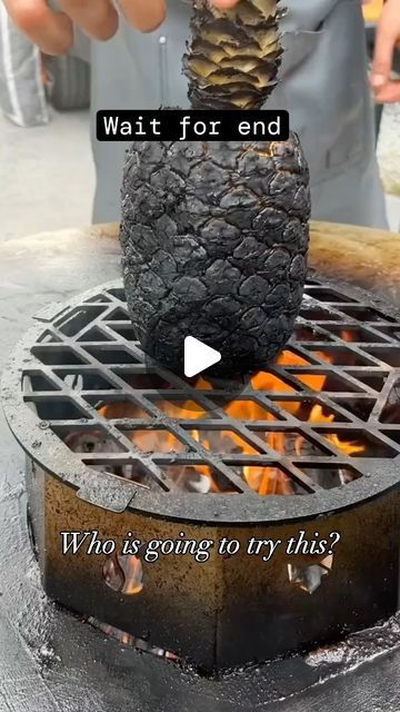 Rachel Enright on Instagram: "🍍pineapple contains bromelain which has great antiinflammatory benefits 
🍍you can add liquor, or vanilla, or chili, or coconut sugar or salt flakes. Depending on the flavor you want 
🍍grilled pineapple can be added to your next social bbq 

🍍👉🏼📽️ @catering_spice" Grill Ideas Outdoor Food, Pineapple On The Grill, Grilled Food Ideas, Bbq Ideas Grill, Barbeque Dishes, Bbq Ideas Food, Flavored Salts Recipes, Grilled Fruit Dessert, Grill Pineapple