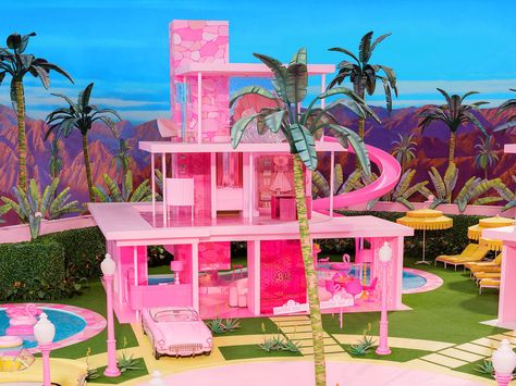 Petition · Mattel, Please Produce a Movie-Accurate Barbie Dreamhouse for Collectors! · Change.org Dream House Movie, Kaufmann House, Barbie Dreamhouse, Greta Gerwig, Barbie Theme, Barbie Doll House, Mattel Dolls, Barbie Movie, Pink House