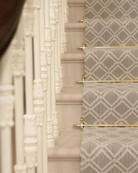 I will always say yes to a stair runner with brass stair rods. I love injecting pattern into a design through the stairway; it gives the… Staircase Runners, Stairs Runners, Stairs Runner, درج السلم, Helen Green, Staircase Runner, Stair Rods, Staircase Remodel, Stair Case