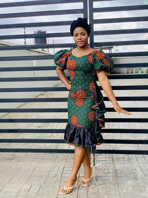 Simple Ankara Gown Two Yards Ankara Dress Styles, Simple Ankara Styles For Ladies, Simple Ankara Styles Gowns, 3 Yards Ankara Gown Styles, Ankara Dress Styles For Teenagers, Nigerian Ankara Dresses, Ankara Styles For Teenage Girl, Trending Ankara Gowns, Simple Ankara Gown Styles