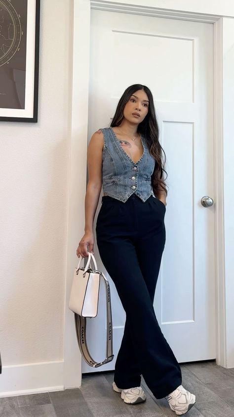 Night Drink Outfit, Outfit For Backyard Party, Denim Inspo Outfit, 22 Year Old Outfits Classy, 9060 Outfit Women, Spring Outfits Ideas For Women, Different Types Of Styles Outfits Names, Minimal Outfits For Women Summer, Summer To Fall Outfits 2024