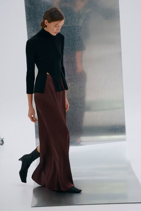 Pre Fall 2023, Ball Skirt, Fashion Archive, Ankle Length Skirt, Pleated Maxi Skirt, Next Clothes, 2023 Collection, 2023 Fashion, Fall 2023