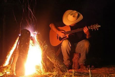 Guitar Country Aesthetic, Western Guitar Aesthetic, Campfire Guitar Aesthetic, Guitar Around Campfire, Country Guitar Aesthetic, Campfire Guitar, Campfires Photography, Cowboy Boyfriend, Campfire Aesthetic