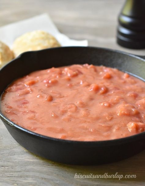 How To Make Tomato Gravy, Tomato Gravy With Fresh Tomatoes, Creamed Tomatoes And Biscuits, Creamed Tomatoes, Rice And Tomato Gravy, Tomatoe Gravy Easy, Creamed Tomatoes Recipe, Tomato Gravy Recipe, Homemade Gravy Recipe