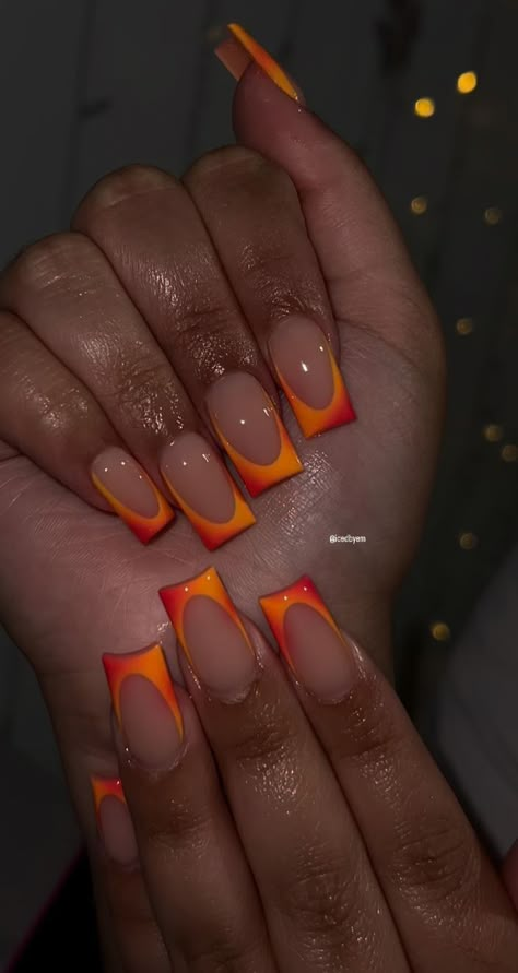 Orange Nails Ideas Fall, Orange Gel Nails Short, Orange Short Nails, Orange Acrylic Nails, Acrylic Toe Nails, Acrylic Nail Set, Girly Acrylic, Colored Acrylic Nails, Girly Acrylic Nails