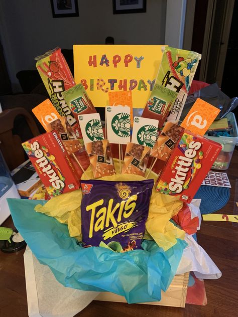 Birthday Snack Basket, Bday Gift Basket, Gift Card Basket, Candy Gift Baskets, 18th Bday, Candy Basket, Bday Gift, Birthday Stuff, Birthday Candy