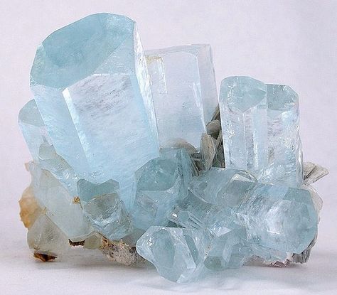 Aquamarine- (Beyrl)-  composed of beryllium aluminium cyclosilicate with the chemical formula Be3Al2(SiO3)6. ....The pale blue color of aquamarine is attributed to Fe2+ , hardness of 7.5–8,  Crystal system	Hexagonal Pantone 2016, Rose Quartz Serenity, Pretty Rocks, Rocks Crystals, Beautiful Rocks, Crystal Magic, Gemstones Crystals, Gems Crystals, Mineral Stone