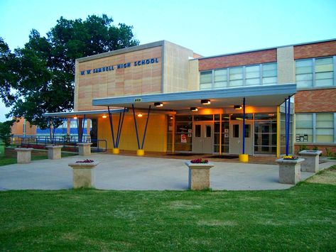 Texas Land, Pleasant Grove, Texas Chainsaw, Dallas Fort Worth, School Architecture, Lone Star, Dallas Texas, Dallas Tx, Fort Worth