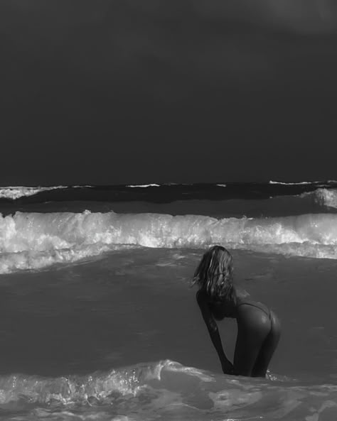 Josefine H J, Photo Ideas Aesthetic, Kylie Francis, Beach Photo Ideas, Beach Shoot, Life Aesthetic, Beach Photo, Beach Photoshoot, Ideas Aesthetic