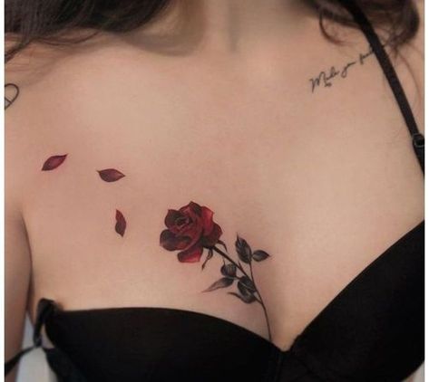 50+ Charming Breast Tattoo Designs For Women - 2022 Rose Chest Tattoo, Petit Tattoo, Small Rose Tattoo, Chest Tattoos For Women, Tatuaje A Color, Rose Tattoo Design, Cute Tattoos For Women, Elegant Tattoos, Dope Tattoos