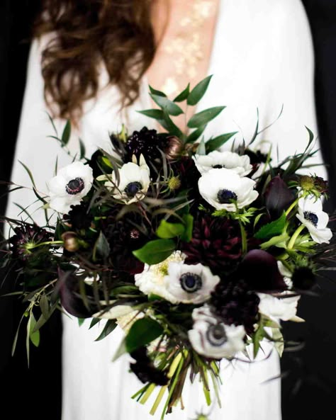 22 Lily Bouquets Perfect for a Spring Wedding #LilyBouquets #WeddingFlowers #WeddingInspiration #WeddingIdeas | Martha Stewart Weddings Winter Bridal Bouquets, Bouquet Bride, Winter Wedding Flowers, Goth Wedding, Dark Wedding, Moody Wedding, Flowers And Greenery, Wedding Forward, Mod Wedding