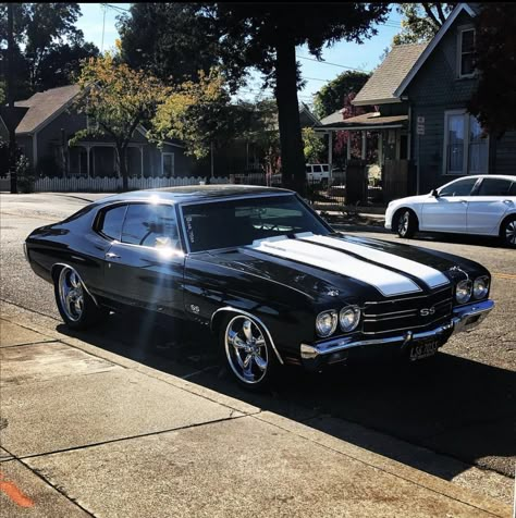 1970 Chevrolet Chevelle, 72 Chevelle, Old American Cars, Old Muscle Cars, Old Vintage Cars, Chevrolet Ss, Chevrolet Chevelle Ss, Vintage Muscle Cars, Chevy Muscle Cars