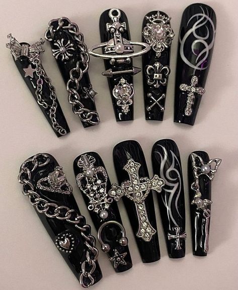 Long Goth Acrylic Nails, Chain Acrylic Nails, Gothic Baddie Nails, Pierced Acrylic Nails, Gothic Long Nails, Junk Goth Nails, Goth Nail Inspo Coffin, Black Chain Nails, Creepy Acrylic Nails