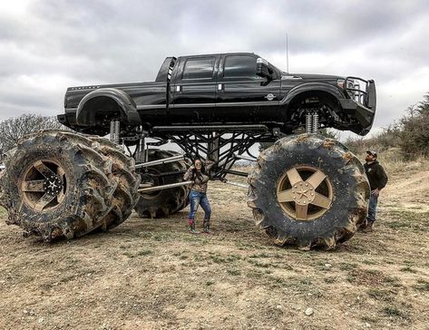 The World’s Largest Dually Truck Custom Lifted Trucks, Trucks Lifted Diesel, Dually Trucks, Youtube Tips, Mud Trucks, Lifted Ford, Custom Pickup Trucks, Lifted Chevy, Jacked Up Trucks