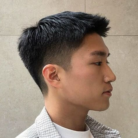 Asian Fade Haircut, Hairstyles For Asian Men, Trending Short Hairstyles, Asian Men Short Hairstyle, Cool Cuts, Asian Boy Haircuts, Low Taper Fade Haircut, Men Fade Haircut Short, Asian Hairstyles