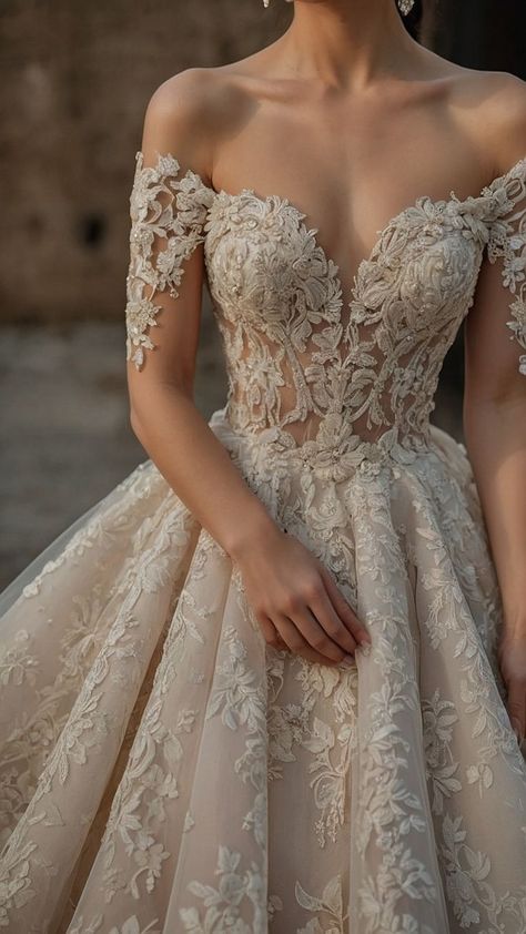 Beauty And The Beast Themed Wedding Dress, Wedding Dresses Korean Style, Wedding Dress With Color Accents, Beauty And The Beast Wedding Dress, Wedding Dresses 2025, 2025 Wedding Dresses, Simple Vintage Wedding Dress, Wine Red Wedding Dress, Bridal Dress Aesthetic