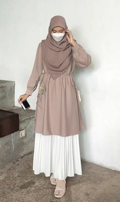 Muslimah Fashion Casual, Muslim Outfit, Fesyen Islam, Outfit Hijab Casual, Moslem Fashion, Muslimah Outfit, Muslim Fashion Hijab Outfits, Muslim Outfits Casual, Hijabi Fashion Casual