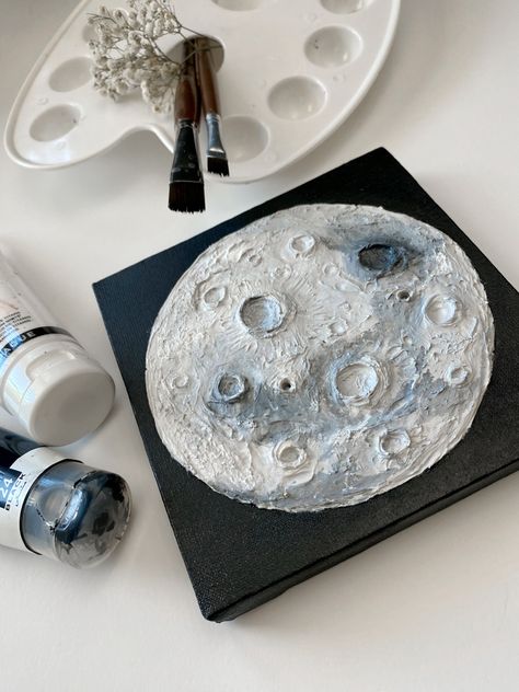 Moon , moon art , moon textured , moon painting Clay Canvas Ideas, Star And Moon Painting, Plaster Art Ideas, Clay Paintings On Canvas, Canvas With Clay, Moon Texture Art, Half Moon Painting, Moon Painting Easy, Mouldit Art