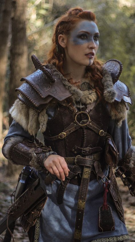 Viking Aesthetic, Costume Viking, Viking Cosplay, Viking Armor, Viking Costume, Fantasy Style, Larp Costume, Viking Woman, Leather Armor