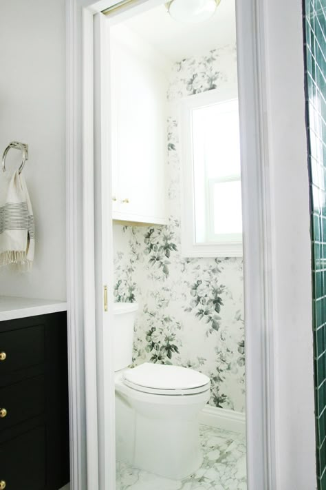 Our Small, Floral Water Closet - Chris Loves Julia Master Bath Layout, Closet Wallpaper, Toilet Closet, Moody Modern, Cottage Wallpaper, Laundry Room Wallpaper, Chris Loves Julia, Closet Remodel, Water Closet