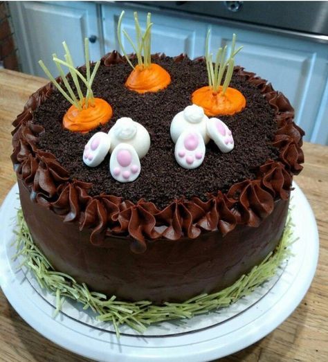 Easter Cake Easy Decorating Ideas, Cake Easter Ideas, Funny Easter Cake Ideas, Simple Easter Cake Ideas, Easter Chocolate Cake Decorations, Fun Easter Cakes Ideas, Easter Cake Chocolate, Small Easter Cake Ideas, Chocolate Easter Cake Decorating Ideas