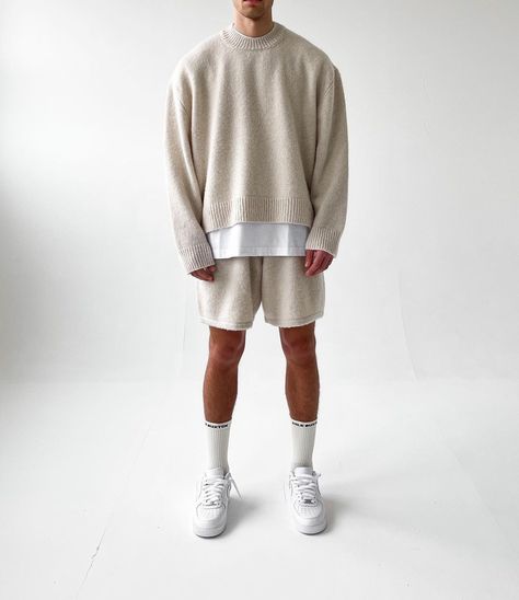 Cole Buxton on Instagram: “Matching knitwear sets dropping this Friday! We based the shorts on the classic Warm Up shorts, so they carry the same boxy and loose…” Comfy Men’s Outfits, Vans Outfit Men, Aesthetic Male Outfits, Knitted Sweater Men, Beige Outfits, Cole Buxton, Dress Man, Oversized Sweater Outfit, Vans Outfit