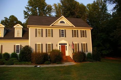 Before and After: 7 Sensational Front Porch Additions » Curbly | DIY Design Community Front Porch Addition Colonial, Colonial House Front Porch, Front Porch Facelift, Outside Of House Ideas, Colonial Front Porch, Home Exterior Updates, Covered Front Porch Ideas, House With Front Porch, Full Front Porch