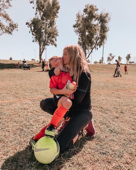 Pictures Of Families, Soccer Baby, Kids Goals, Amber Fillerup Clark, Life Goals Future, Amber Fillerup, Pregnancy Pictures, Moms Goals, Mommy Goals