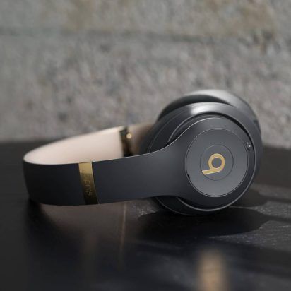 Nuevos Beats Studio 3 con chip W1 y tecnología Pure ANC Steampunk Boots Women, Beats Studio 3, Beats Headphones Wireless, Wireless Beats, Dre Headphones, Apple Launch, New Headphones, Beats Studio, Beats By Dre