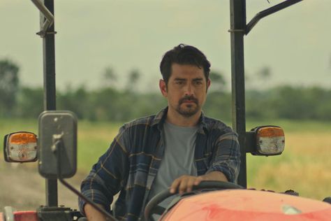 Ian Veneracion, Government Services, Prime Video, Early 2000s, Fun To Be One, A Child, Good Day, How To Become, Actors