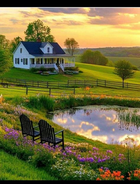 House With Land, Cottage Aesthetic, Farm Lifestyle, Dream Life House, Dream Future, Countryside House, Cute House, A Pond, My Dream Life