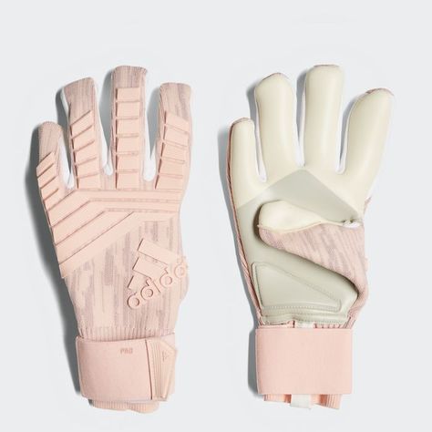 Keeper Gloves, Soccer Gloves, Soccer Accessories, Nike Football Boots, Goalie Gloves, Pink Football, Soccer Goalie, Soccer Season, Football Accessories