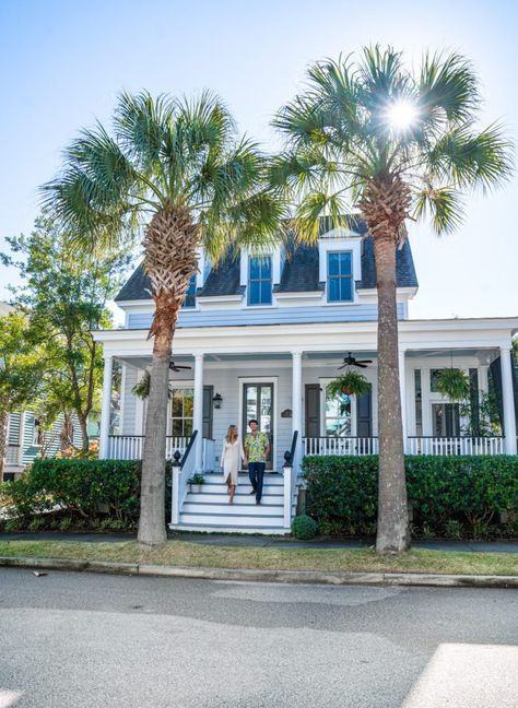 We Moved to Charleston!!!!! - JetsetChristina South Carolina Homes Exterior, Lowcountry Homes Charleston Style, Charleston House Aesthetic, Charleston Sc Houses, Charleston Home Aesthetic, Charleston Interior Design Style, Charleston Homes Exterior, Charleston Sc Homes, Charleston Houses