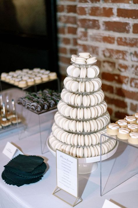 Macaron Tiered Display With Other Sweets on Dessert Table Macaron Table Display, Pastry Table Wedding, Modern Wedding Dessert Table, Wedding Macarons Display, Wedding Dessert Table Ideas Elegant, Display Macarons, Black And White Dessert Table, Wedding Dessert Display, Macaron Display