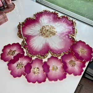 Resin Tray and Coaster Set Large 14 Geode Agate Tray | Etsy Pink Tray, Flower Tray, Gold Branches, Resin Crafts Tutorial, Diy Resin Projects, Resin Tray, Epoxy Resin Crafts, Epoxy Resin Art, Glam Decor