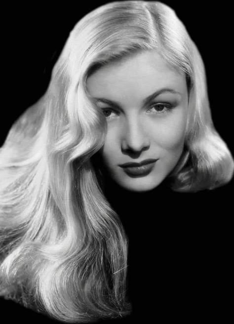 Veronica Lake Hair, 60s Glamour, Lake Hair Styles, Classic Hollywood Glamour, Noir Movie, Veronica Lake, Family Forever, Face Icon, Classic Actresses