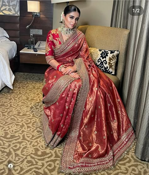 Red Saree Wedding, Saree Ideas, Red Bridal Dress, Bridal Sarees South Indian, Mehendi Outfits, Indian Bride Outfits, Bridal Lehenga Collection, Fashionable Saree Blouse Designs, Saree Designs Party Wear