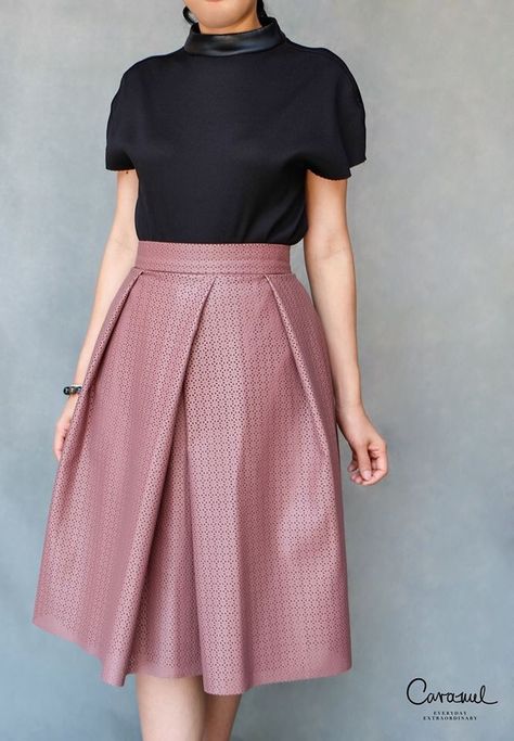 Pleats Skirt, Pleat Skirt, Refashion Clothes, Big Fashion, Fashion Sewing, Dressed Down, Dress Pattern, Skirt Fashion, Long Skirt