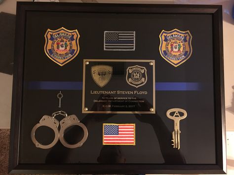 Lt Floyd Delaware Dept Of Correction LODD shadow box correction officer Police Retirement Shadow Box Ideas, Police Shadow Box Ideas, Display Box Ideas, Coin Display Ideas, Police Retirement Party Ideas, Spicy Gumbo, Correction Officer, Police Retirement Gifts, Police Retirement Party