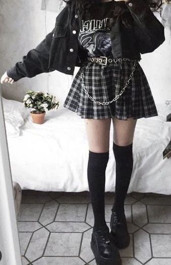 #egirloutfitsideas #fashion #egirl #outfits Teenage Goth Outfits, Emo Core Aesthetic Outfits, Alt Casual Outfits Summer, Cute Casual Goth Outfits, E Kid Aesthetic, Alt Outfits Fem, Causal Gothic Outfits, Fem Emo Outfits, Cute Gothic Outfits For School