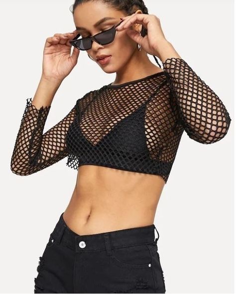 Diy Fishnet Top   Using Fishnet Tights   •  Free tutorial with pictures on how to make a recycled top in under 15 minutes Ripped Tights, Super Crop Top, Fishnet Crop Tops, Womens Active Wear Outfits, Look Festival, Fishnet Top, Mesh Crop Top, Cover Beachwear, Fishnet Tights