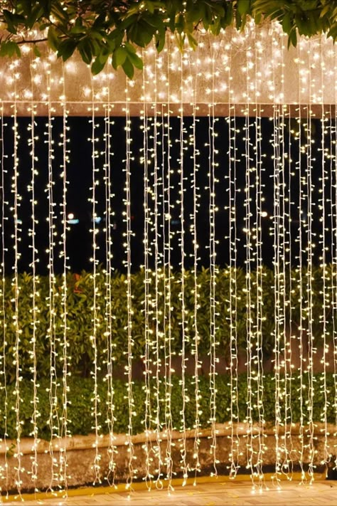 Twinkle Lights Window, Fairy Lights Background, Prom Lighting, Birthday Lights Decoration, Fairy Light Party, Wedding Twinkle Lights, Curtain Lights Outdoor, Party Fairy Lights, Lights Backdrop