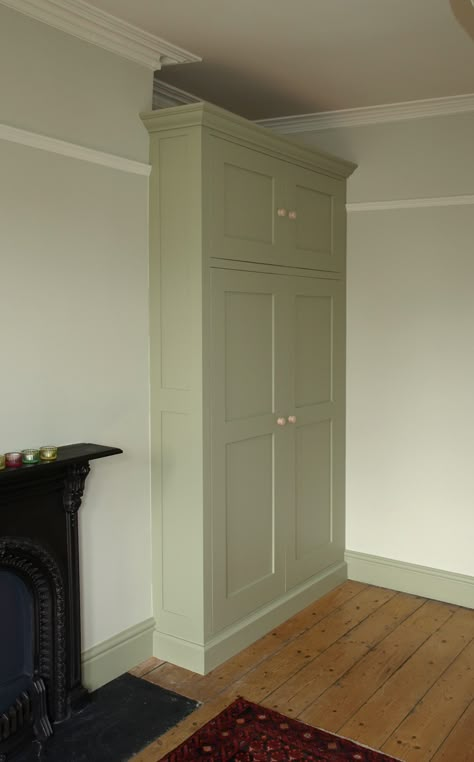 Built In Shaker Wardrobes, Farmhouse Fitted Wardrobes, Built In Wardrobe Ideas Cottage, Traditional Built In Wardrobes, Wooden Fitted Wardrobes, Shaker Style Alcove Cupboards, Built In Wardrobe Chimney Breast, Fitted Wardrobes Victorian Bedroom, Fitted Wardrobe Interior Ideas