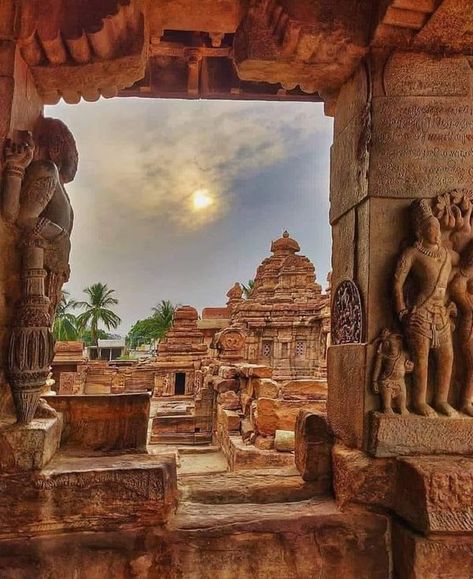 Sarcastic Inspirational Quotes, Ancient Indian Architecture, Temple Architecture, Hampi, Indian Temple, Indian Architecture, Ancient Architecture, Spiritual Practices, Unesco World Heritage Site