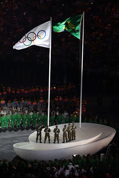 #RIO2016 The Olympic flag is hoisted during the Opening Ceremony of the Rio 2016 Olympic Games at Maracana Stadium on August 5 2016 in Rio de Janeiro Brazil Olympic Flag, 2016 Olympic Games, Olympics Opening Ceremony, Summer Olympic Games, Winter Olympic Games, 2020 Olympics, Rio Olympics 2016, Rio Olympics, Commonwealth Games