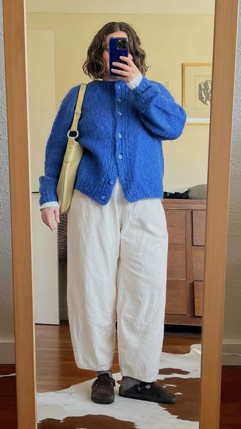 Cobalt Outfit Ideas, How To Style Blue Cardigan, White Barrel Pants Outfit, Birkenstock Plus Size Outfit, Gingham Style Outfits, Midsize Copenhagen Style, Winter Outfit Cardigan, Sonderhaus Clothes, Blue Outfit Inspo Aesthetic