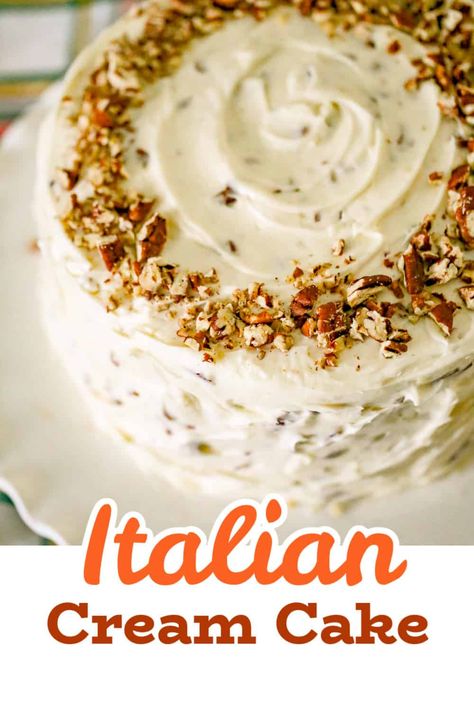 Italian Cream Cake Italian Cream Wedding Cake, Italian Cream Bundt Cake, Italian Wedding Cake Recipe, Healthy Fruit Cake, Italian Cream Cake Recipe, Easy Delicious Cakes, Flourless Chocolate Cake Recipe, Cake Classic, Tasty Cakes