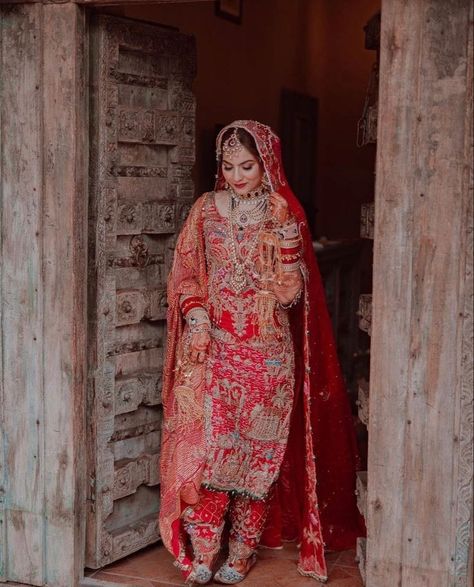 Party wear dresses ideas Punjabi Salwar Suits For Bride, Bridal Salwar Suits Wedding Punjabi, Anand Karaj Bridal Salwar Suit, Wedding Suits For Bride, Punjabi Wedding Suit, Bridal Suits Punjabi, Best Indian Wedding Dresses, Bride Suit, Sikh Bride